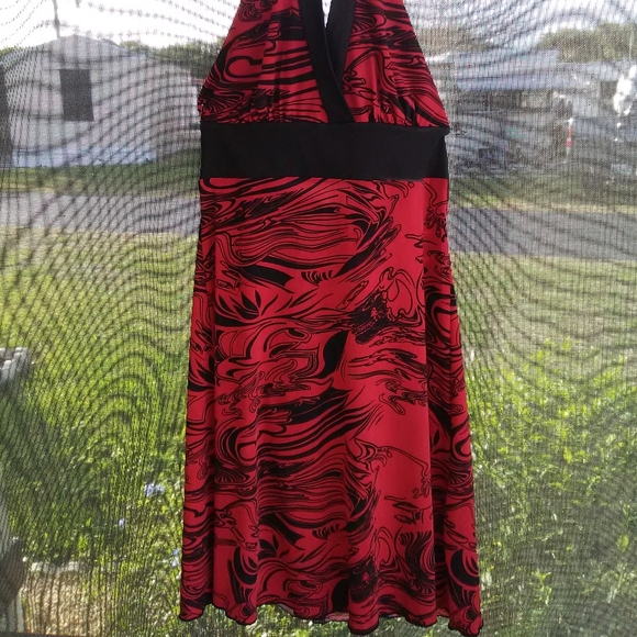 Dress - Picture 2 of 5